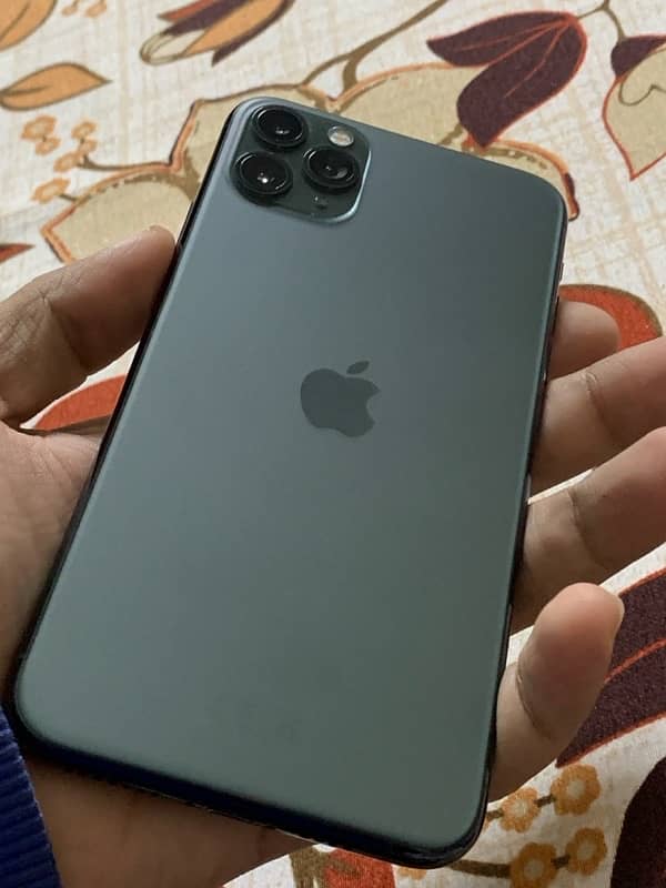 Iphone 11 pro max 64gb green dual PTA Approved 0