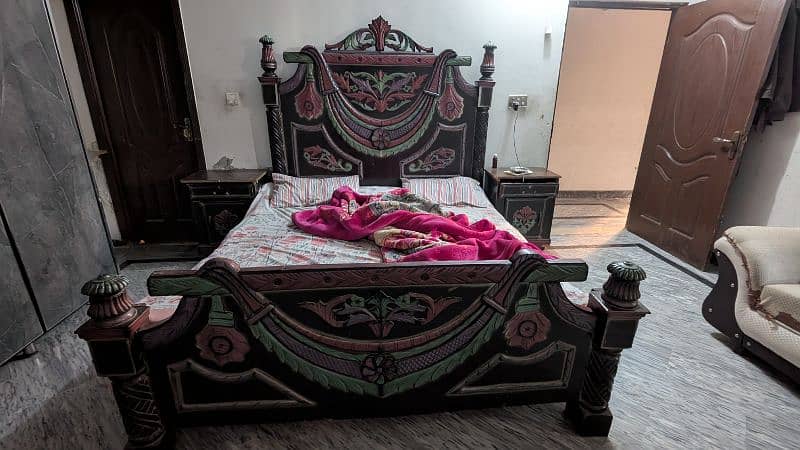 king size bed in good condition 2