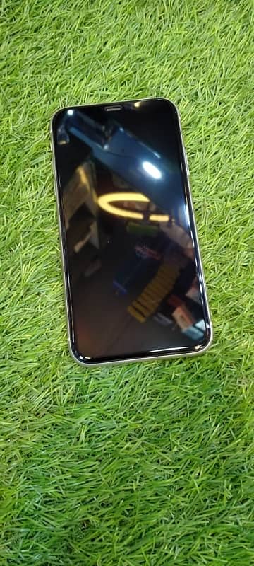 iPhone 11 with Box 128Gb Factory unlock 3