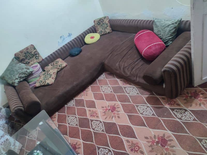 ground L shaped sofa for sale 0