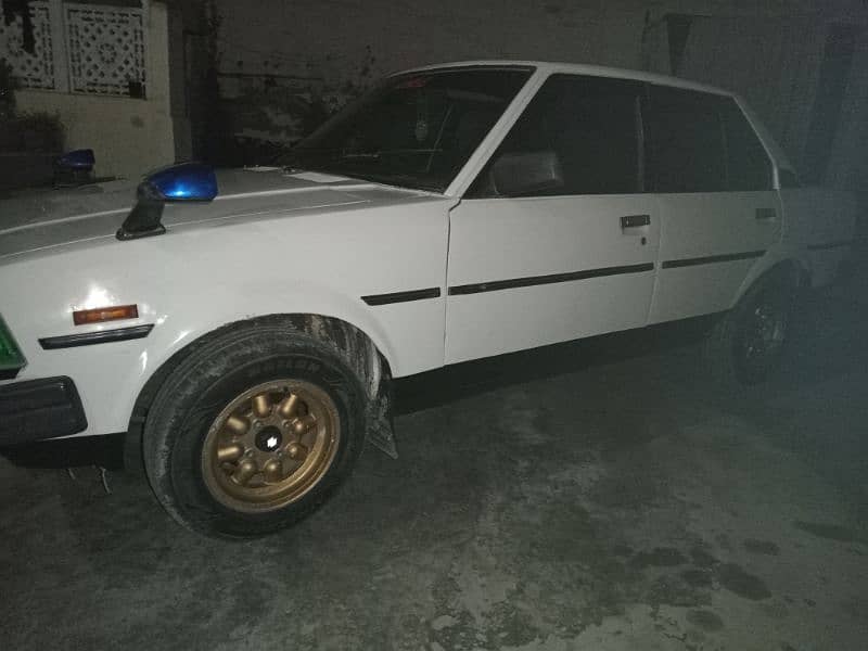 Toyota corolla 82 1