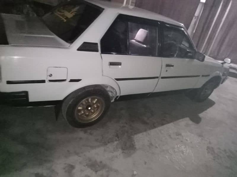 Toyota corolla 82 16