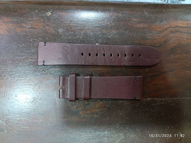 Original Swiss Made 22 mm Burgundy Leather Movado Straps in 5000 only 0