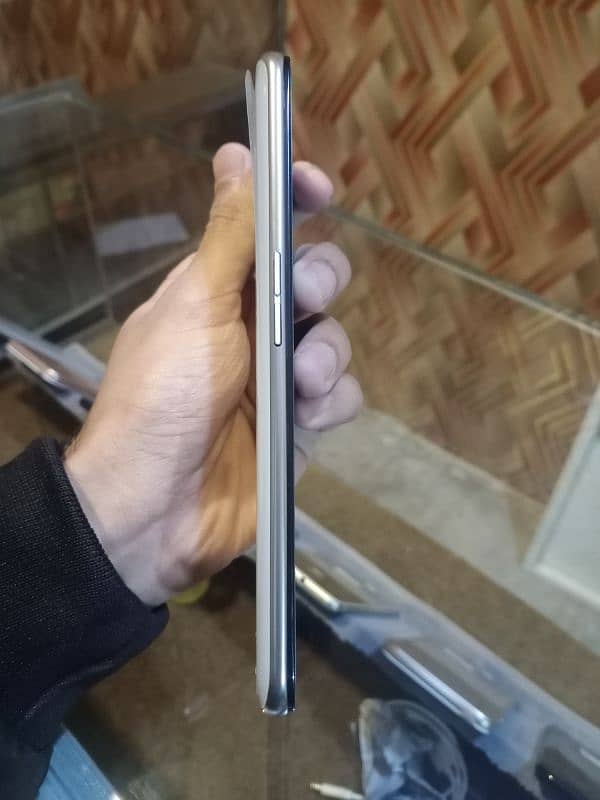 Oppo Reno 2 Z 1