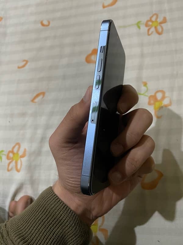 iphone 13 pro 128GB PTA approved sierra blue 3