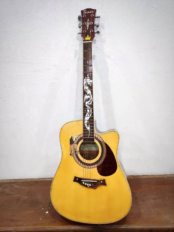 Acoustic Guitar with Attached Amplifier connected Device & Bag & pick 0