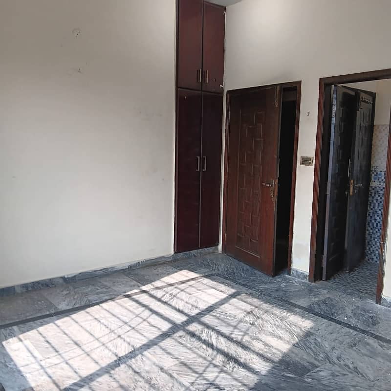 GOOD LOCATION 1 KANAL 1ST FLOOR AVAILABLE FOR RENT IN WAPDA TOWN - BLOCK H3 6