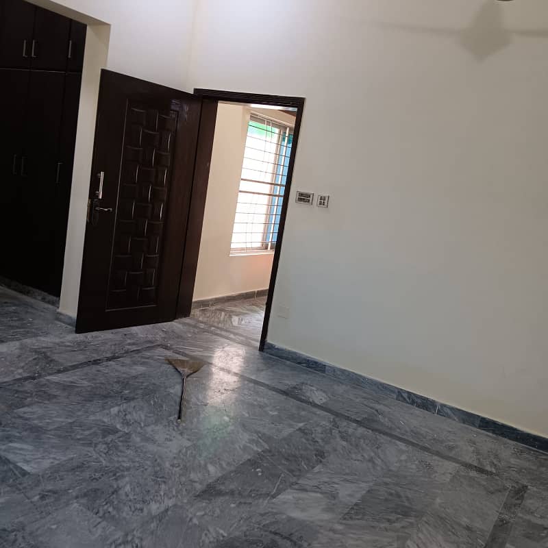 GOOD LOCATION 1 KANAL 1ST FLOOR AVAILABLE FOR RENT IN WAPDA TOWN - BLOCK H3 18