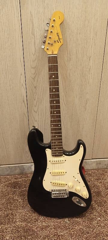 Squier Strat Electric Guitar with Cover 0