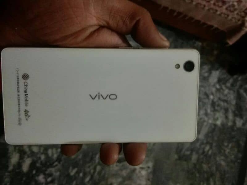 vivo Y51A. . . 4/64 0