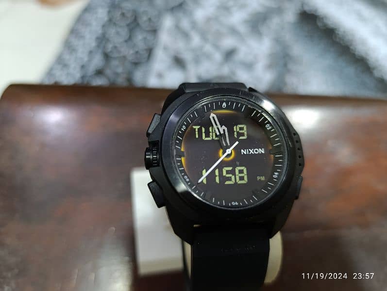 Original Nixon Ripley Tactical watch with Three times and two sensors 19