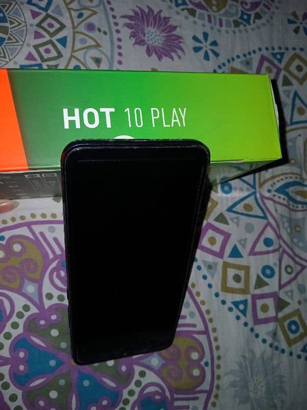 Infinix hot 10 4/64 All accessories available 2