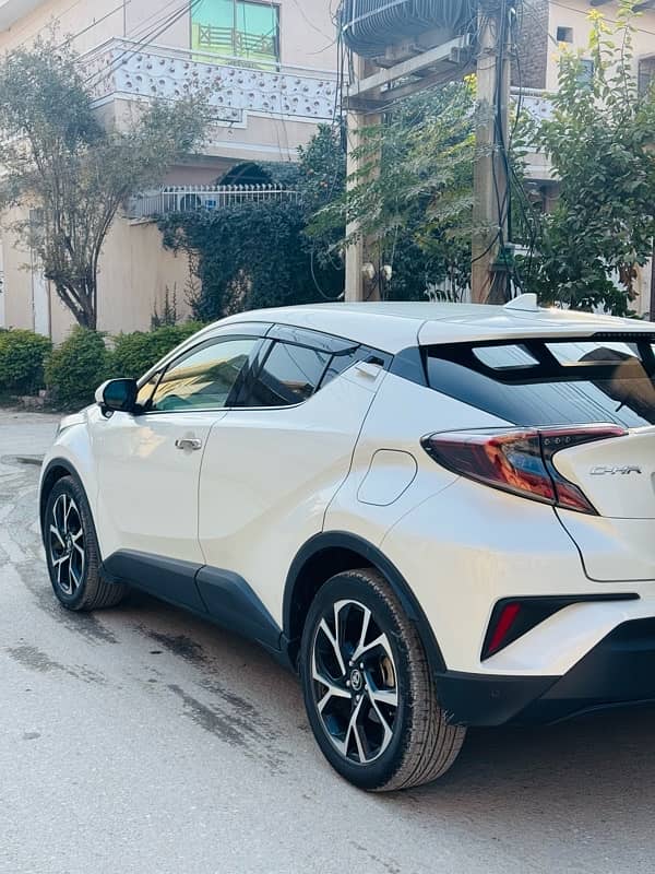 Toyota C-HR 2018 2