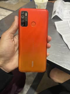 Tecno Spark 6 4/64 Gb orange color