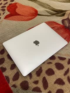 MacBook