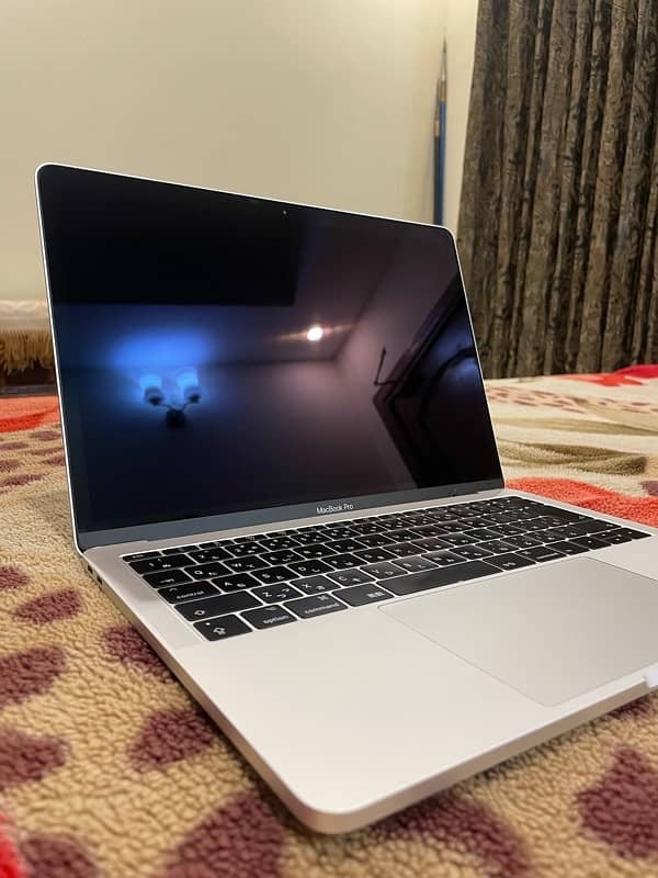 MacBook Pro 2017 neat condition negotiable 1