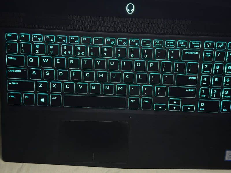 Dell Alienware m15 i7 8th generation 2