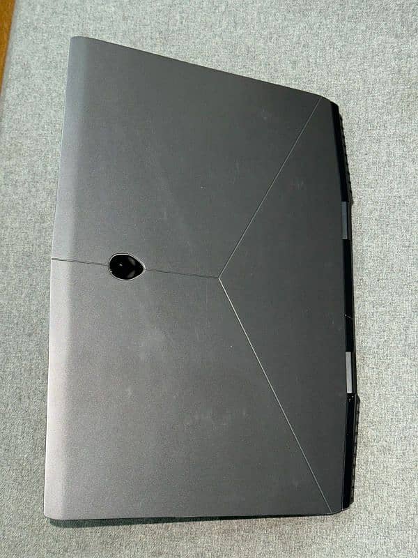 Dell Alienware m15 i7 8th generation 4