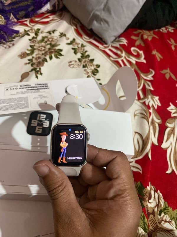 Apple Watch SE 40MM 2nd generation 2