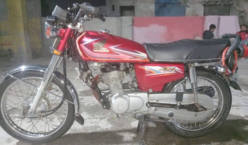 9/10 condition Honda CG125 1