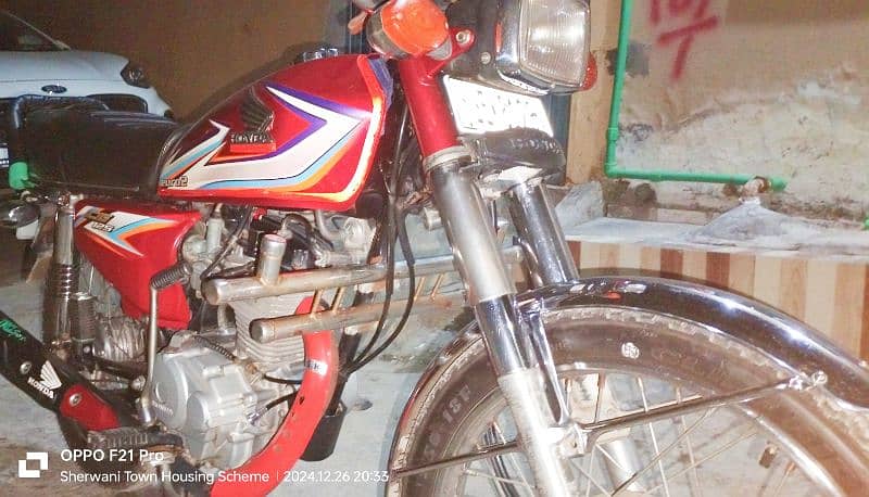 9/10 condition Honda CG125 4