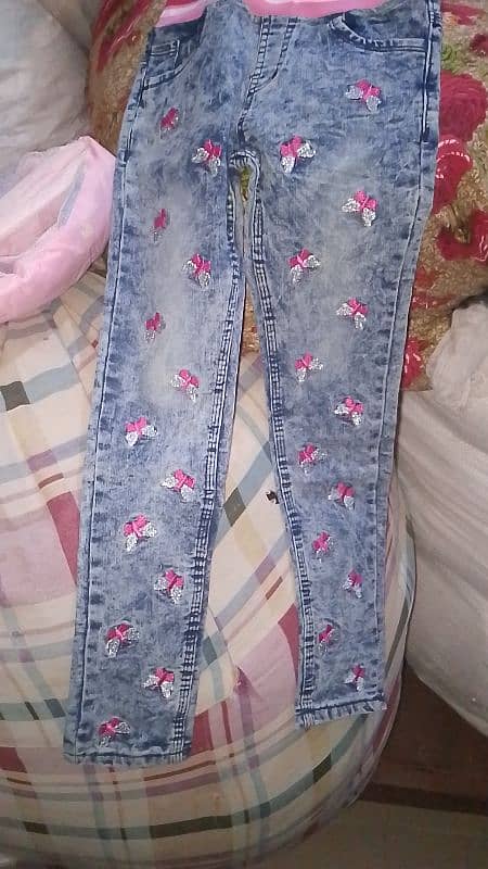 I want to sell new baby girl pants and used metres 1