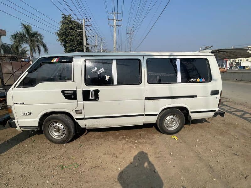 Toyaty Hiace Van 1984 model 2006 cata for sale 0