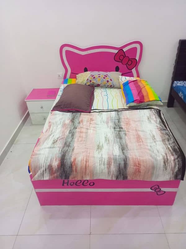 kids bed set , kids dressing set , kids cupboard for sale in lahore 1