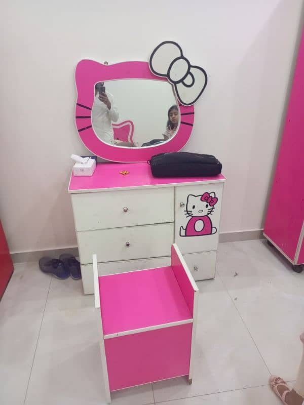 kids bed set , kids dressing set , kids cupboard for sale in lahore 2