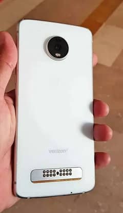 moto z4 128GB under display finger print outclass camera