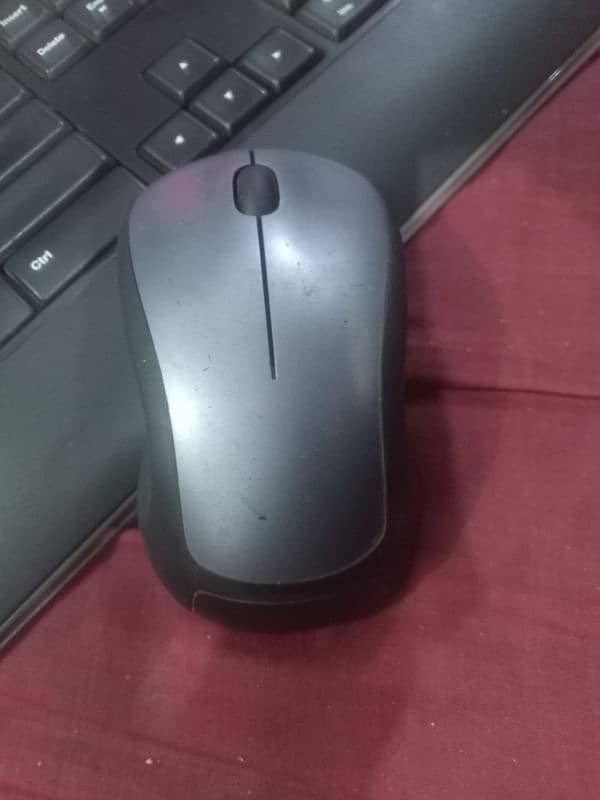 Logitech wireless keyboard and mouse 2