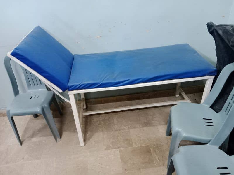 Clinic equipments and furniture 3