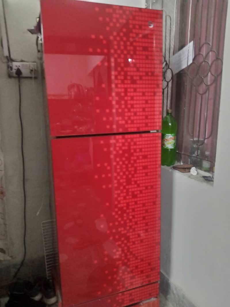 GLASS FRIDGE RFFRIGERATOR MINT CONDITION 0