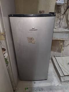 Dawlance mini fridge 6cf aone condition