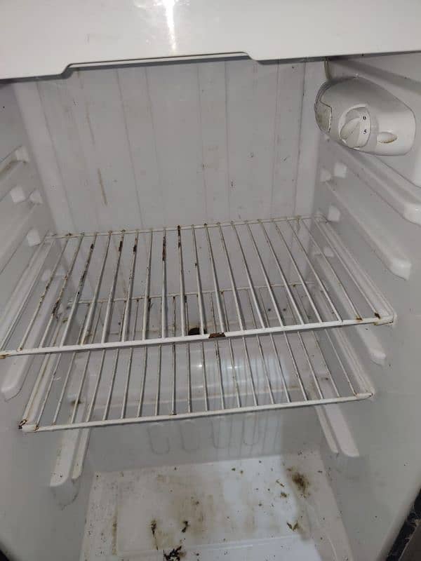 Dawlance mini fridge 6cf aone condition 3