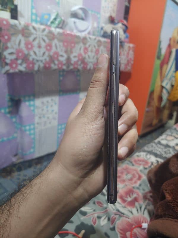 OnePlus 7T in Good condition 6