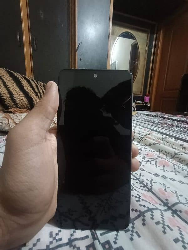 VIVO V27E 8/8  256 1