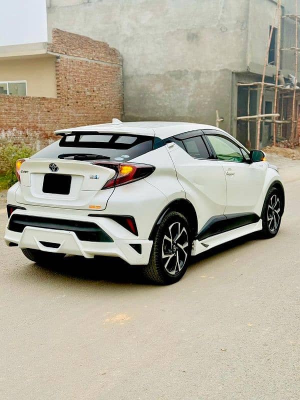 Toyota C-HR 2017 7