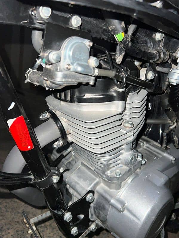 HONDA CG 125 - Model 2023/2024 7