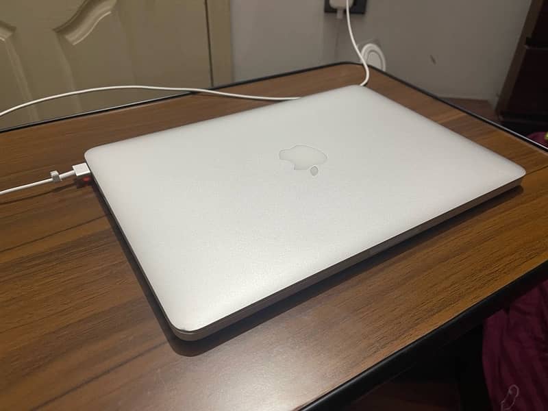 Apple Macbook Pro, Retina, 13-inch, 2015 3