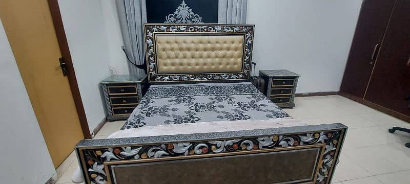 wooden bed set with two side tables 4