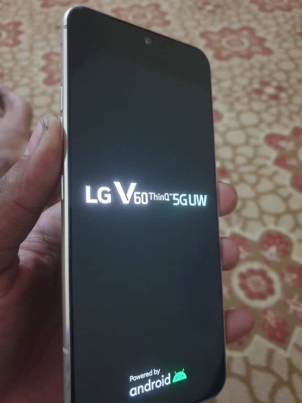 LG V60 Thinq 8/128 6