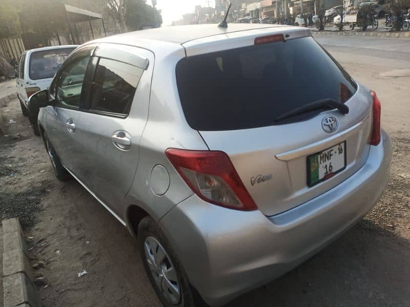 Toyota Vitz 2013 3