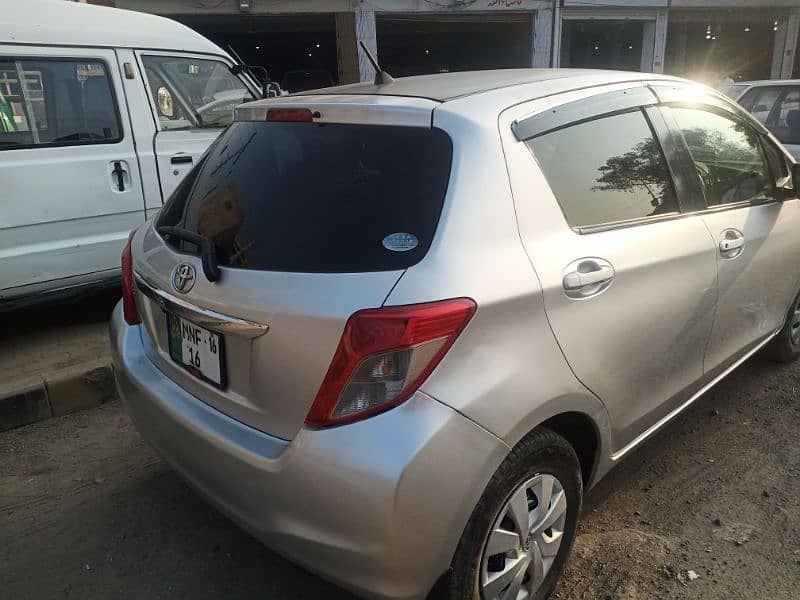 Toyota Vitz 2013 4