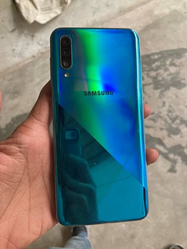 Samsung galaxy A30s  4/128 6