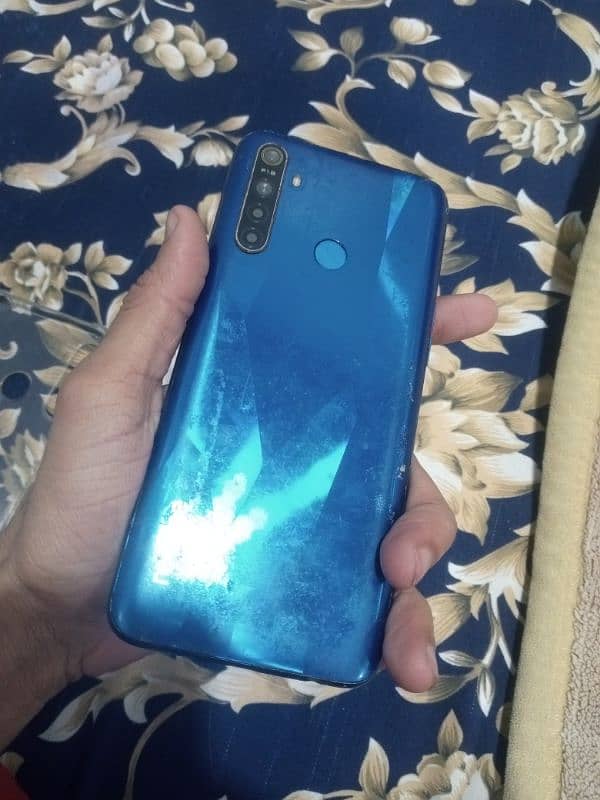 Realme 5 4/64 all okay just side sy glass crack haii 5