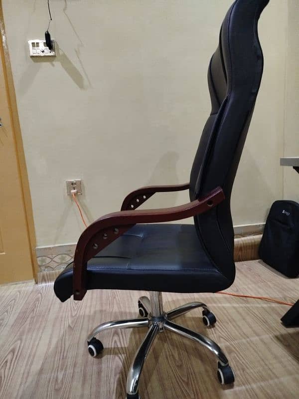 Office chair for sale 2