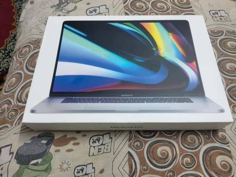 apple MacBook pro apple MacBook air core i7 i5 with box 1