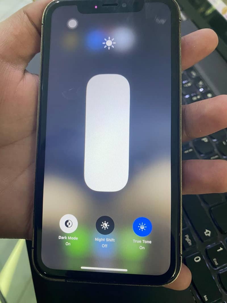 i phone xr converted into 13 pro 2