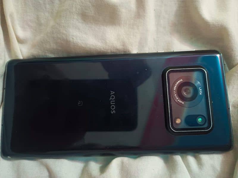 Aquos R6 for sale 3